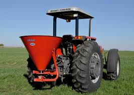 Fertilizadora Sitrex  de Disco maquinaria agrícola