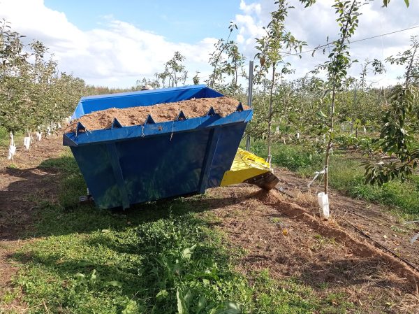 Distribuidores de abono, estiércol y fertilizante, para viñedos, frutales, etc. maquinaria rural para el campo - Imagen 4