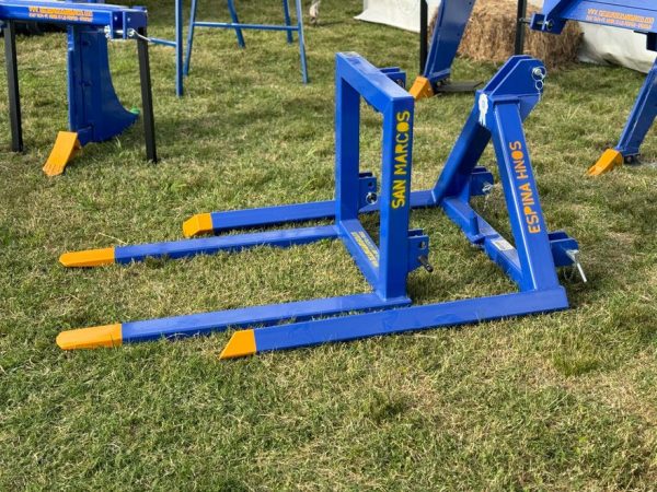Uñas bins para fardos, pallet y carga en general, maquinaria para el agro