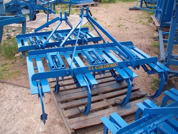 Cinceles, cultivadores y vibro, maquinaria rural para el campo - Imagen 7